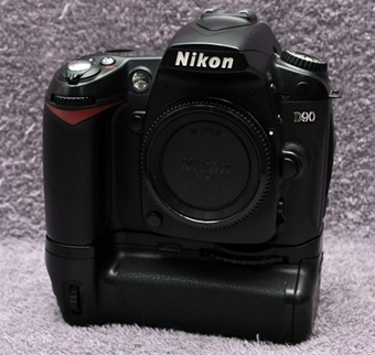 Nikon D90 with battery grip 2 lens large image 0