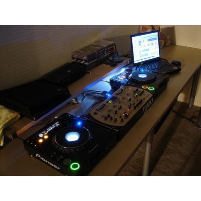 dj mixer large image 0