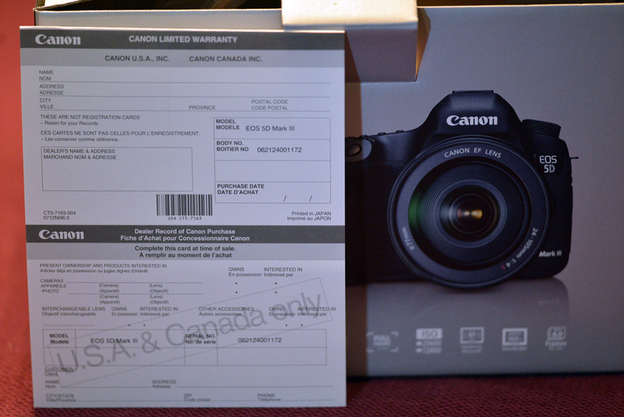 Canon EOS 5D Mark III 22.3MP Digital SLR Camera Kit large image 0