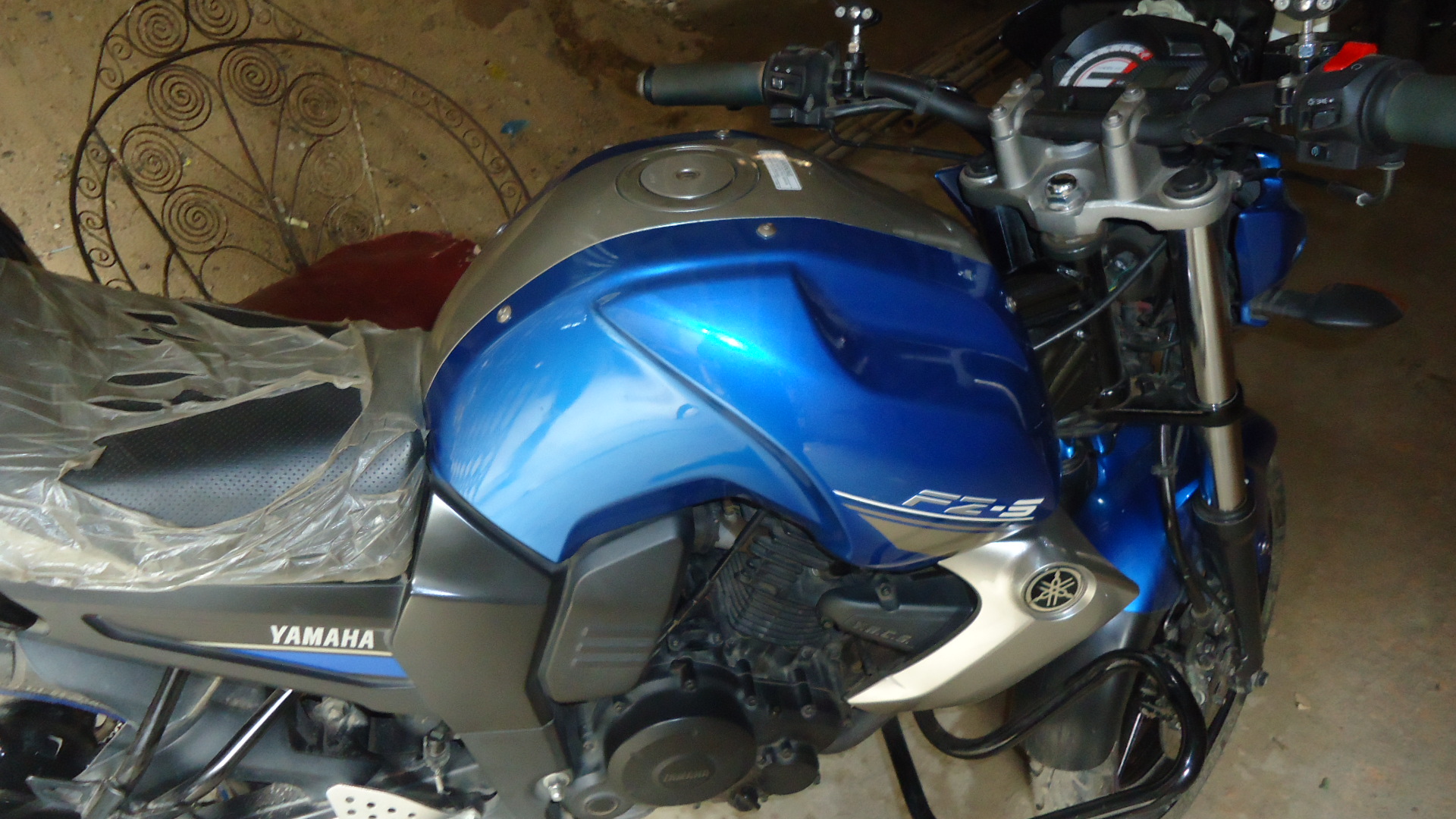 yamaha FZS 153cc large image 0