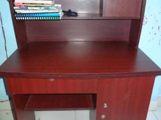 Reading Table Otobi Type Fresh Condition