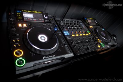 Rent a DJ player large image 0