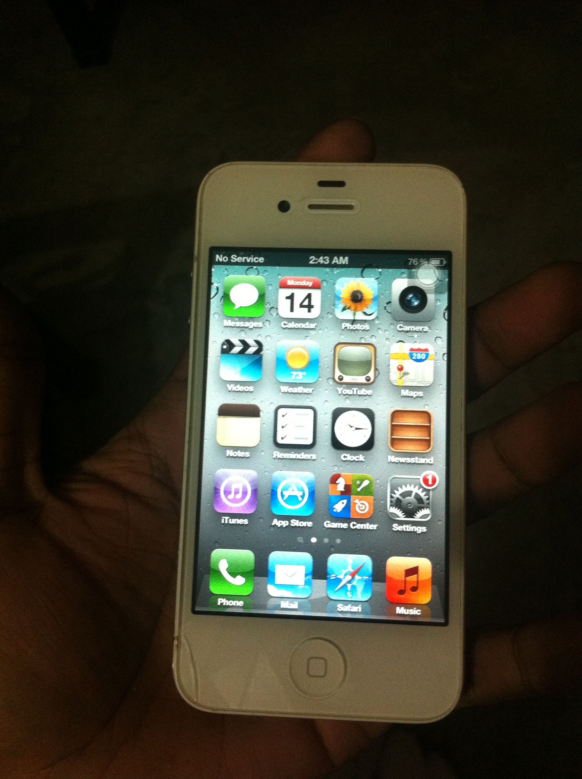 iPhone 4 16 gb white large image 0