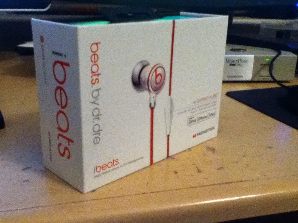 Original iBeats HeadPhone by Dr.Dre bought from USA large image 0