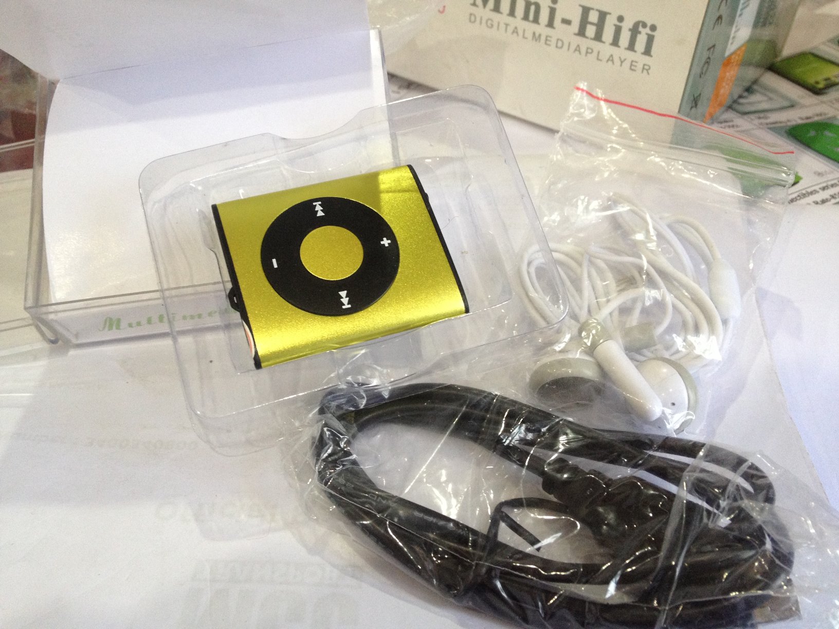 Ipod SHUFFLE ...Copy..Very good quality sound large image 0