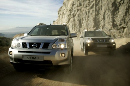 Nissan X-Trail Jeep 2400Cc with leather seat and sunroof large image 0