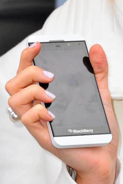 blackberry Z10 white color 16GB large image 0