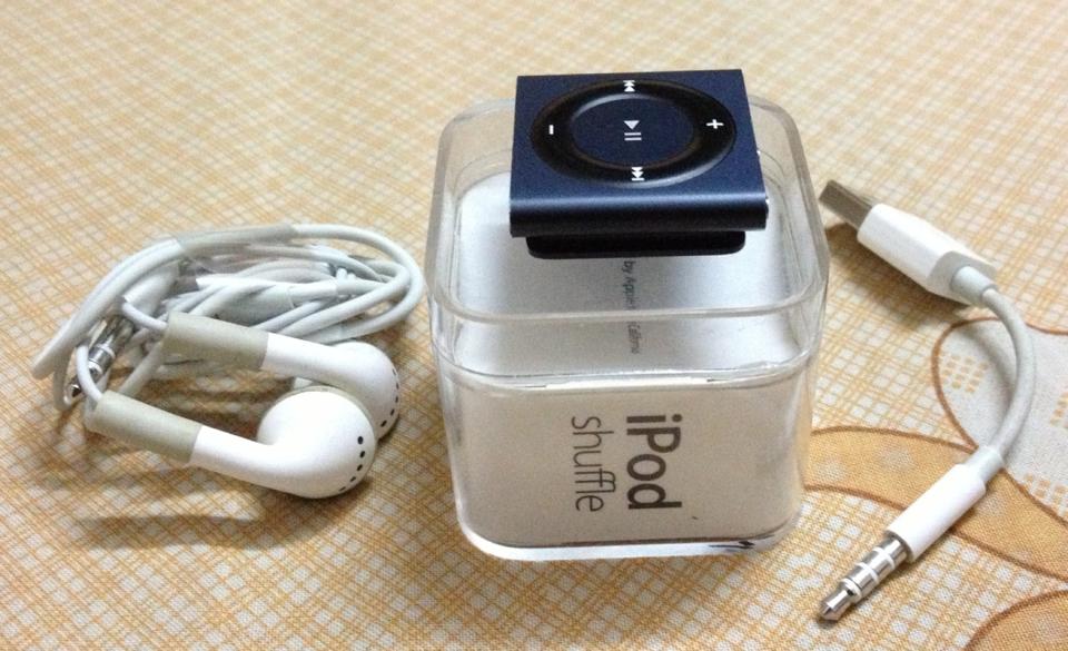 Apple iPod shuffel for sell large image 0