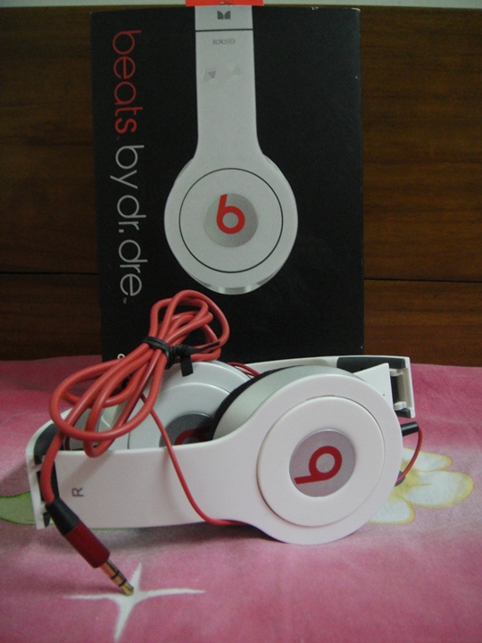 Beats solo hd for sale large image 0